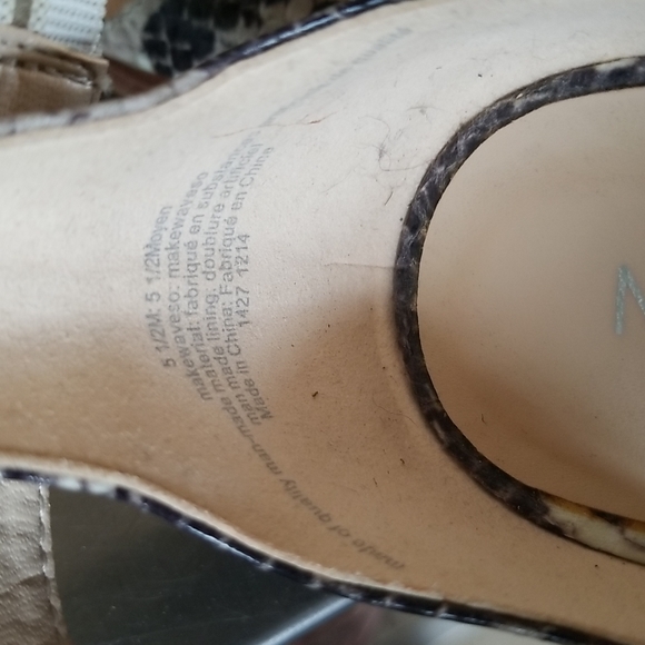 Nine West Make Waves Strappy Snakeskin Sandals - Picture 4 of 4